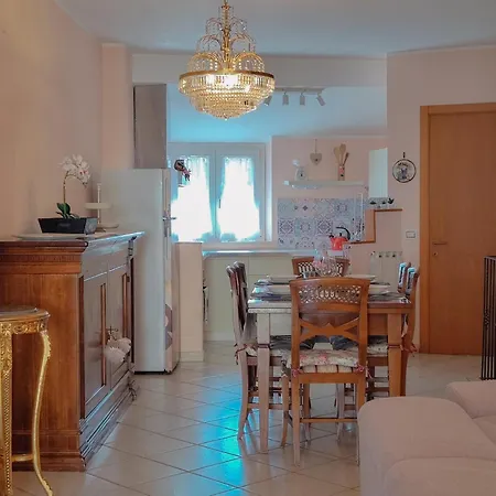 Accogliente E Confortevole By Host Hero Appartamento *