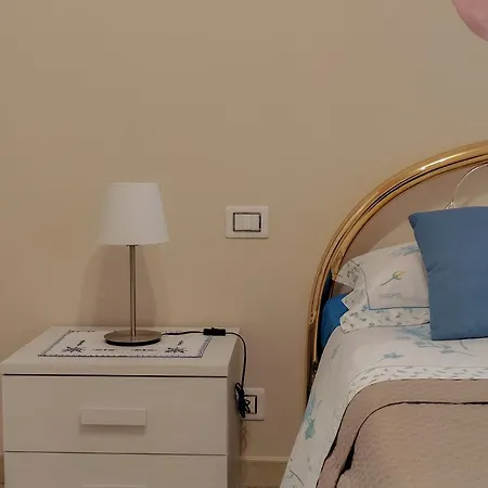 Accogliente E Confortevole By Host Hero Апартаменты