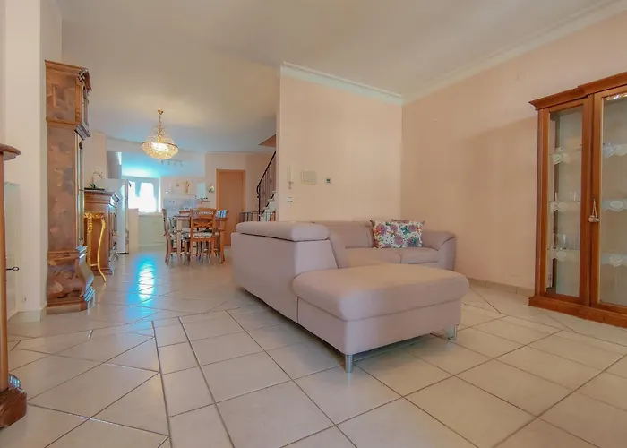 Appartamento Accogliente E Confortevole By Host Hero